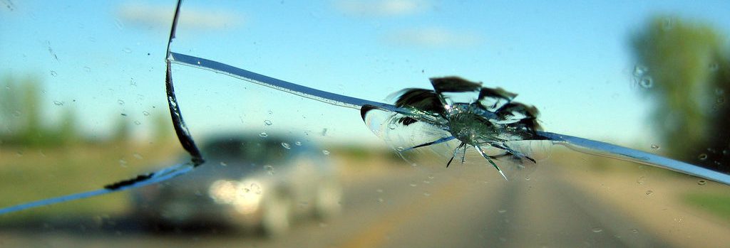 Laws Against Driving with a Damaged Windshield