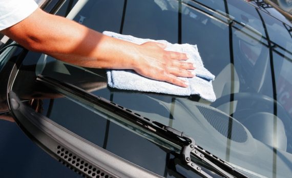 Windshield Maintenance Tips